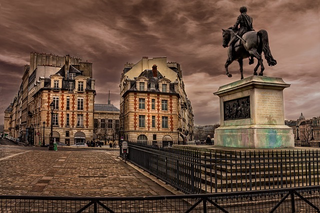 Paris - Les légendes de l’Île de la Cité Visite-guidee-insolite-ile-de-la-cite