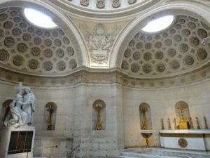 Intérieur de la chapelle expiatoire, Paris
