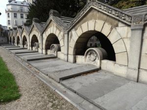 Tombes symboliques des gardes suisses