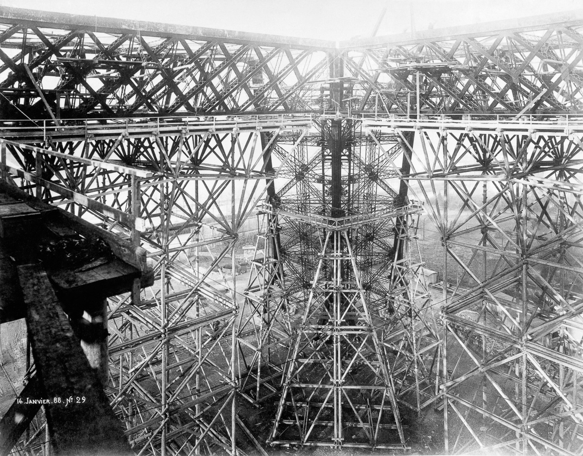 Construction Phase of Eiffel Tower