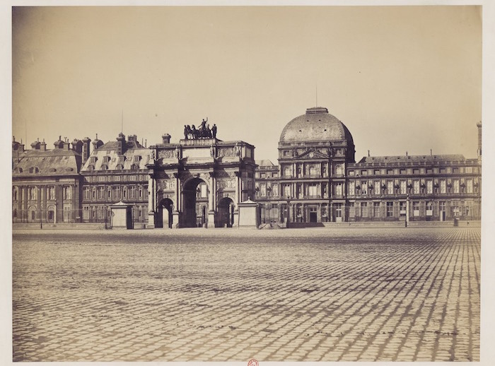 L'Arc de Triomphe et le Palais des Tuileries, 1859, Gustave Le Gray. Bibliothèque Nationale de Franve.