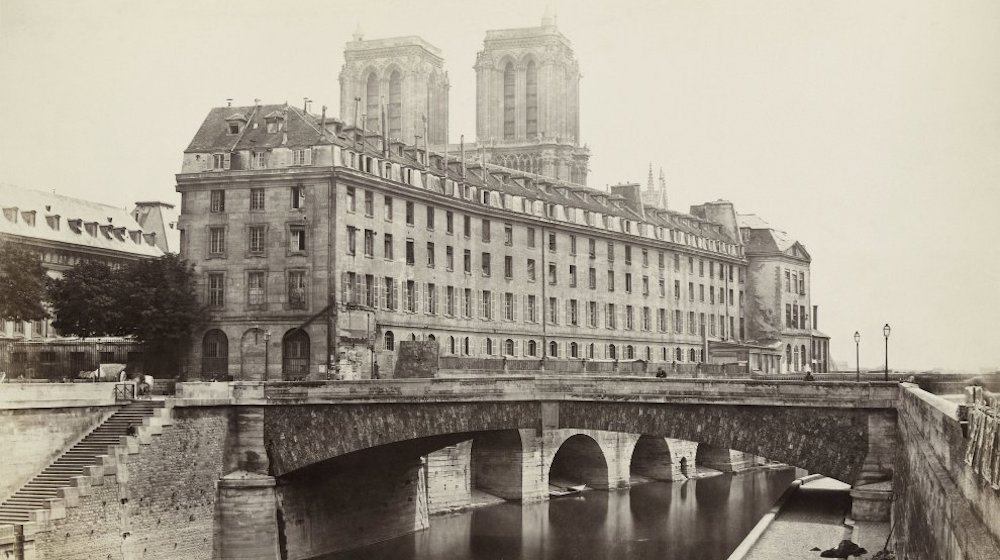 histoire hotel dieu paris